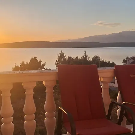 Cetiri Sestrice Apartamento