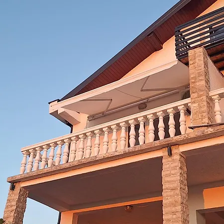 Apartment Cetiri Sestrice *