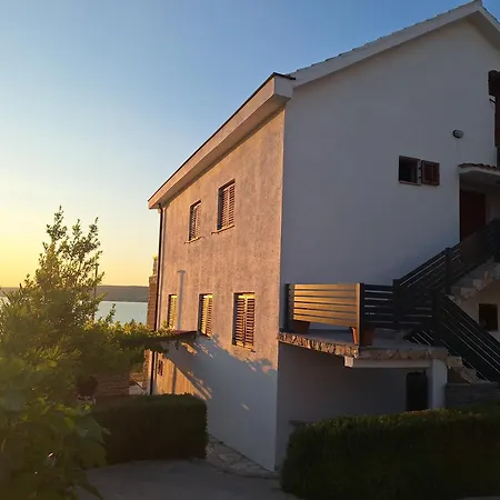 Cetiri Sestrice Novigrad (Dalmatia)
