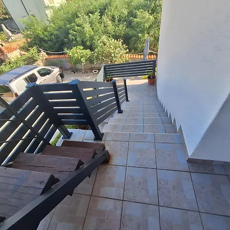 Cetiri Sestrice Apartman *