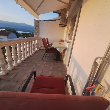 Cetiri Sestrice Apartman *