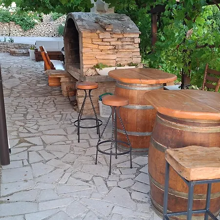 Apartment Cetiri Sestrice